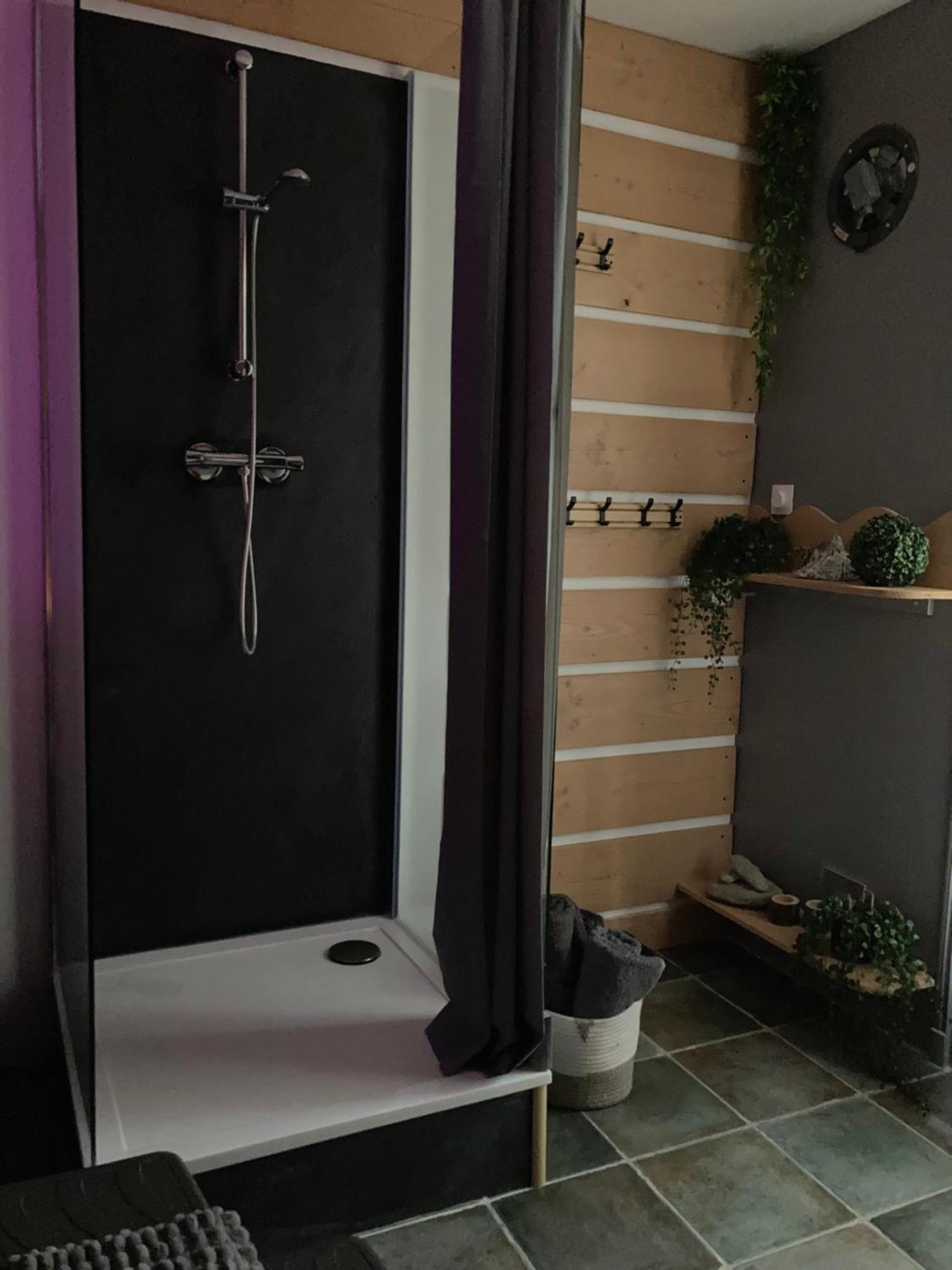 Le Chai De La Rose Spa Et Seances Bien Etre Doué-la-Fontaine Exteriér fotografie